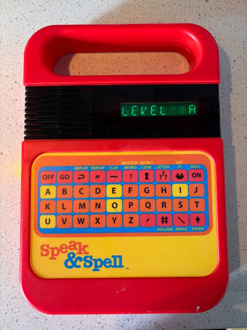 Speak & Spell electronic spelling game